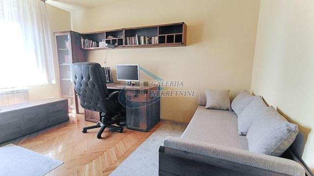 Stan, četvorosoban, Prodaja, 104m2, Gradska bolnica, Zvezdara, Čingrijina