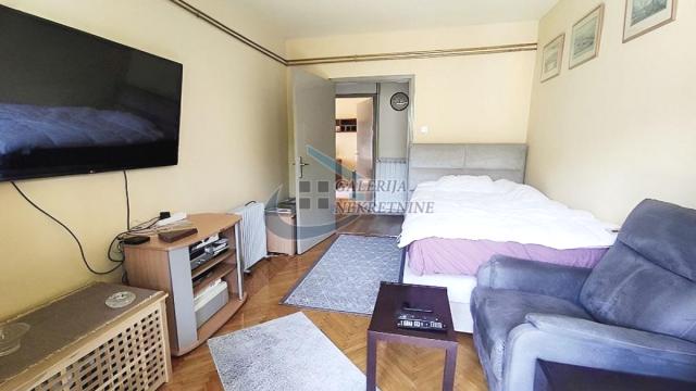 Stan, četvorosoban, Prodaja, 104m2, Gradska bolnica, Zvezdara, Čingrijina