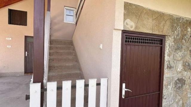 Kuća, četvorosoban, Prodaja, 127m2, Krčedin, Okolno mesto, Tecin put