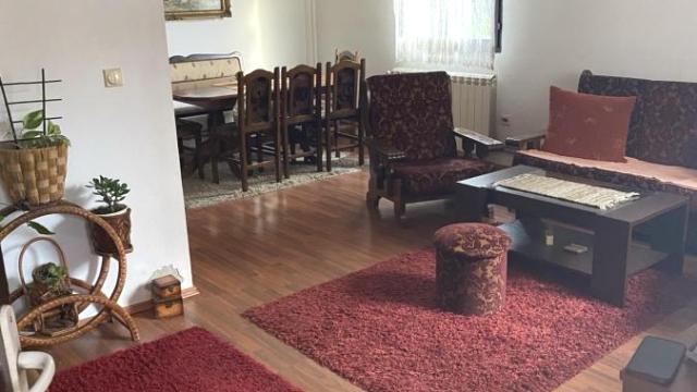 Kuća, četvorosoban, Izdavanje, 83m2, Bele vode, Čukarica, Miodraga Nikolića