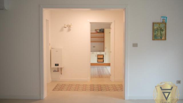 Kuća, četvoroiposoban, Izdavanje, 145m2, Gornji grad, Zemun, Ugrinovačka