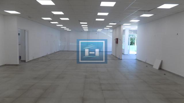 Poslovni prostor, Izdavanje, 322m2, Paraćin