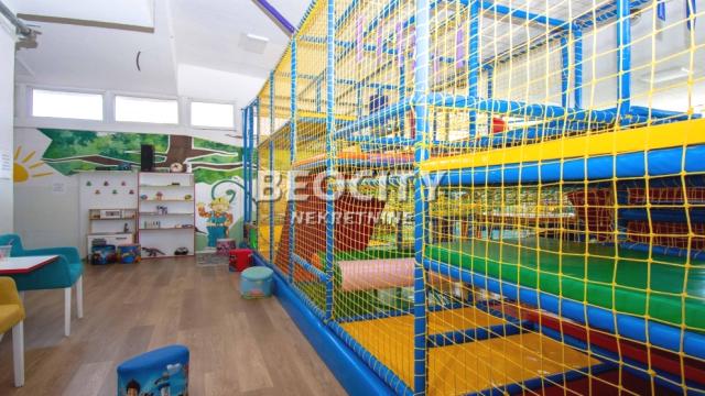 Poslovni prostor, Petosoban, Prodaja, 3400m2, Altina, Zemun, Akira Kurosave