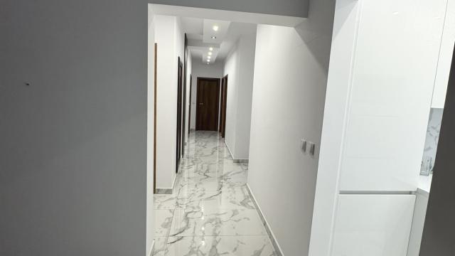 Stan, četvorosoban, Prodaja, 111m2, Nova Pazova, Okolno mesto, Cara Dusana