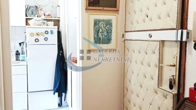 Stan, Jednoiposoban, Prodaja, 38m2, Kalenić pijaca, Vračar, Radoslava Grujića