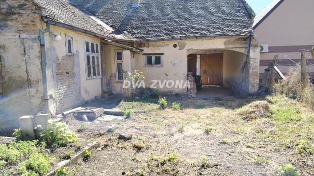 Kuća, četvorosoban, Prodaja, 232m2, Krčedin, Okolno mesto, Indjija