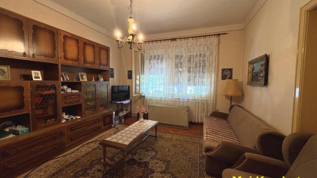 Kuća, Dvosoban, Izdavanje, 142m2, Centar, Gradska lokacija, Maksima Gorkog