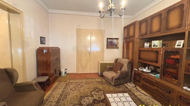 Kuća, Dvosoban, Izdavanje, 142m2, Centar, Gradska lokacija, Maksima Gorkog