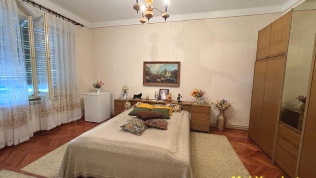 Kuća, Dvosoban, Izdavanje, 142m2, Centar, Gradska lokacija, Maksima Gorkog
