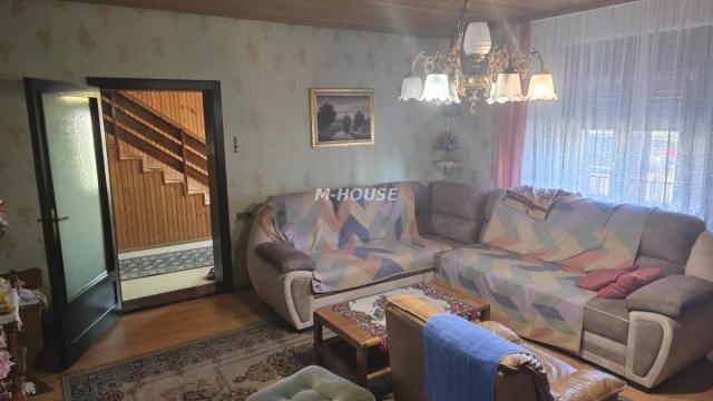 Kuća, četvorosoban, Prodaja, 125m2, Selenča, Gradska lokacija, Sombor