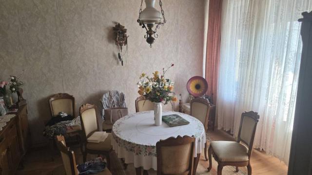 Kuća, četvorosoban, Prodaja, 125m2, Selenča, Gradska lokacija, Sombor