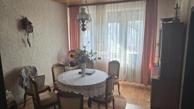 Kuća, četvorosoban, Prodaja, 125m2, Selenča, Gradska lokacija, Sombor