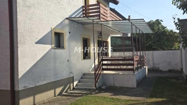 Kuća, četvorosoban, Prodaja, 125m2, Selenča, Gradska lokacija, Sombor