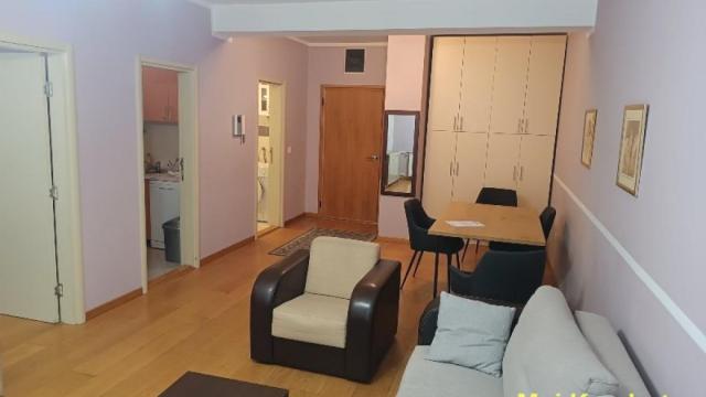 Stan, Dvosoban, Izdavanje, 51m2, Hram svetog Save, Vračar, Beograd
