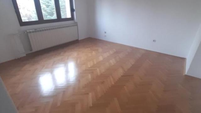 Kuća, Izdavanje, 600m2, Dedinje, Savski venac, Aleksandra Stamboliskog
