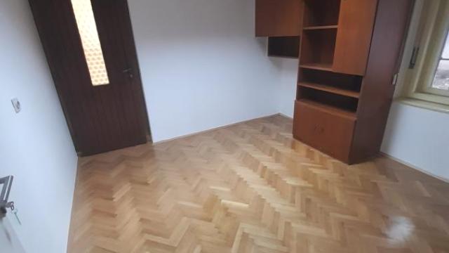 Kuća, Izdavanje, 600m2, Dedinje, Savski venac, Aleksandra Stamboliskog