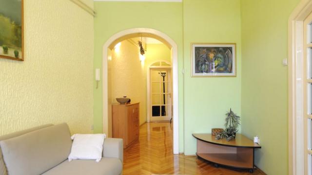 Stan, Dvosoban, Izdavanje, 55m2, Centar, Stari grad, Hilandarska