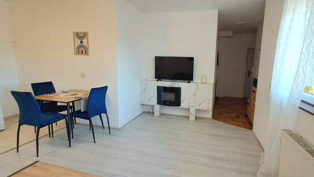 Stan, Dvoiposoban, Prodaja, 56m2, Rotkvarija, Novi Sad, Stevana Sremca