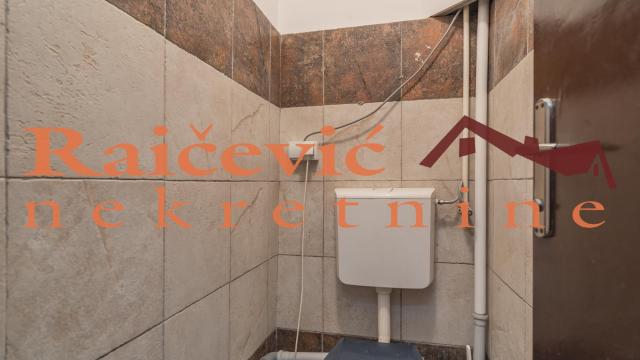 Poslovni prostor, Trosoban, Izdavanje, 50m2, Centar, Stari grad, Strahinjica bana