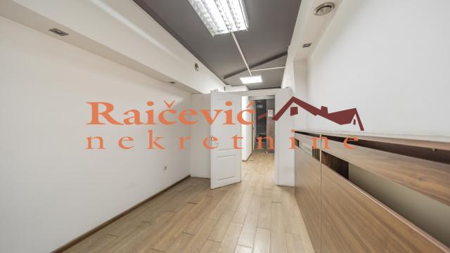 Poslovni prostor, Trosoban, Izdavanje, 50m2, Centar, Stari grad, Strahinjica bana