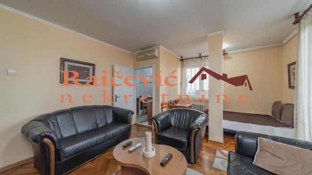 Stan, Jednosoban, Prodaja, 68m2, Blok 21, Novi Beograd, Bulevar Mihajla Pupina