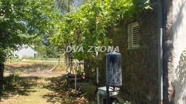 Kuća, Trosoban, Prodaja, 62m2, Čortanovci, Okolno mesto, Indjija