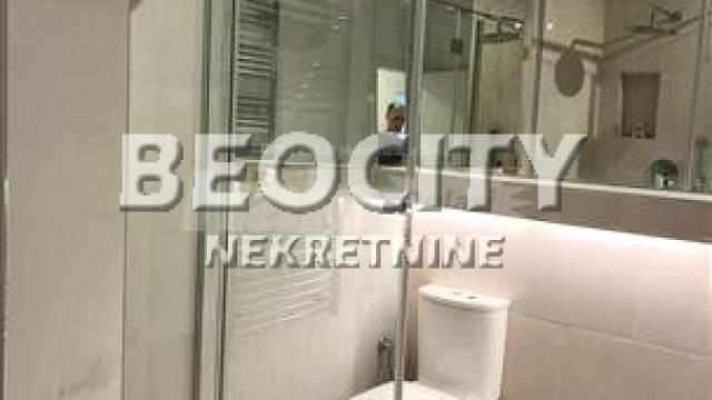 Stan, četvorosoban, Izdavanje, 102m2, Studentski trg, Stari grad, Studentski trg