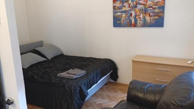 Stan, Jednosoban, Izdavanje, 35m2, Studentski trg, Stari grad, Zmaja od Noćaja