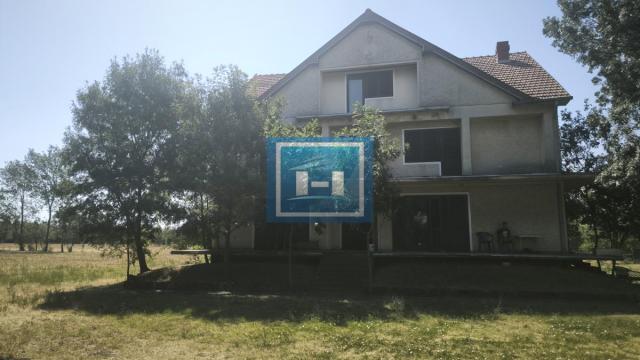 Kuća, Prodaja, 779m2, Vlaška, Okolno mesto, Ćuprija