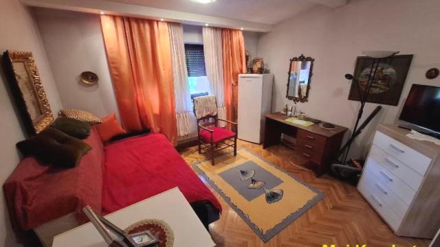 Stan, četvoroiposoban, Prodaja, 103m2, Banovo brdo, Čukarica, Blagoja Parovića