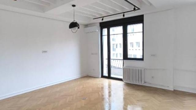 Poslovni prostor, Izdavanje, 50m2, Centar, Savski venac, Balkanska