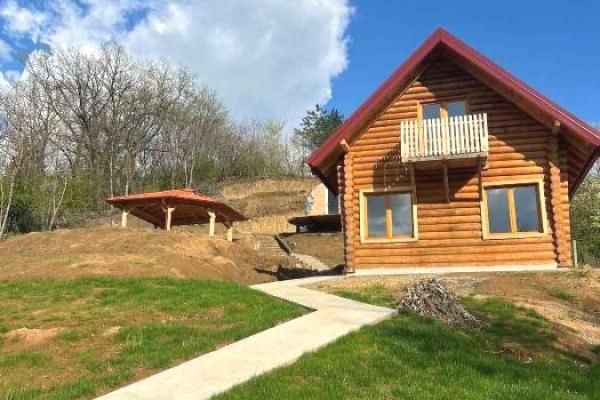 prodaja, kuca,
fruska-gora-opstina-sremski-karlovci, 913582, trosoban-mali-gaj