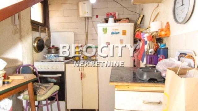 Stan, četvorosoban, Prodaja, 70m2, Centar, Stari grad, Cara Uroša