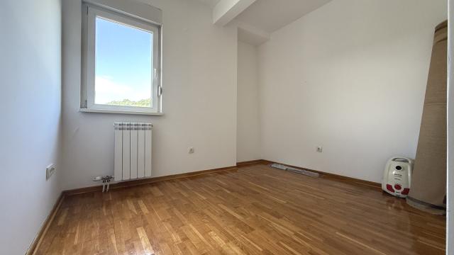 Stan, Trosoban, Prodaja, 81m2, Petra Konjovića