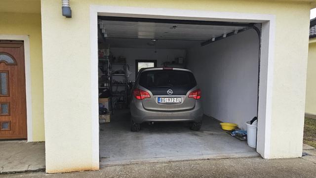 Kuća, Petosoban i veći, Prodaja, 170m2, Mali Popović, Sopot, Kragujevacki put