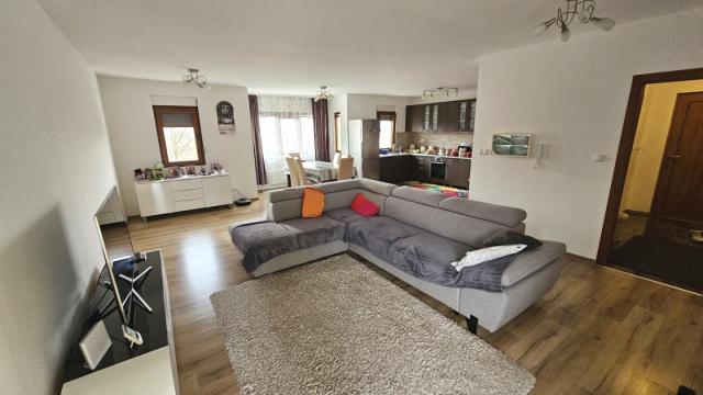Kuća, Petosoban i veći, Prodaja, 170m2, Mali Popović, Sopot, Kragujevacki put