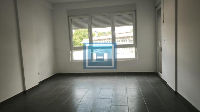 Stan, Izdavanje, 223m2, Centar, Gradska lokacija, Ćuprija