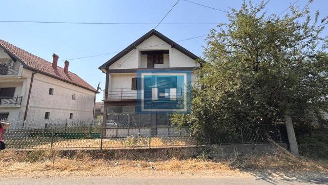 Kuća, Petosoban, Prodaja, 362m2, Trnava, Gradska lokacija, Jagodina