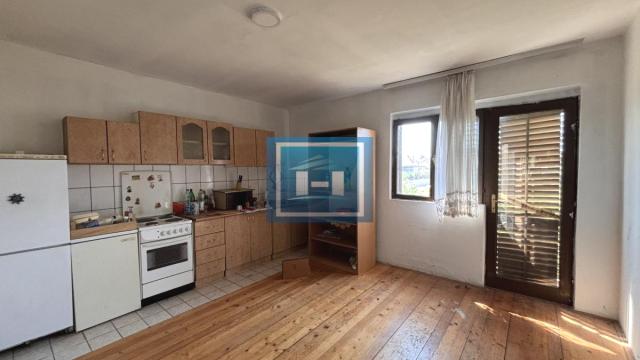 Kuća, Petosoban, Prodaja, 362m2, Trnava, Gradska lokacija, Jagodina