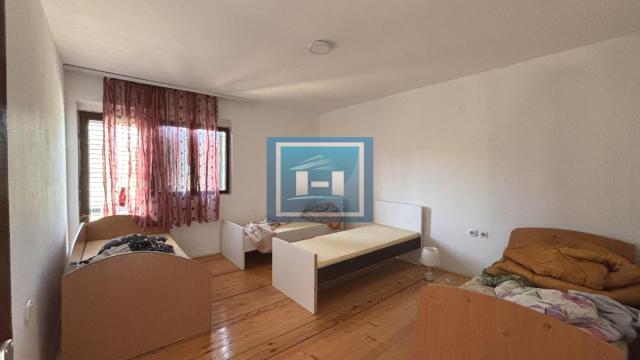 Kuća, Petosoban, Prodaja, 362m2, Trnava, Gradska lokacija, Jagodina