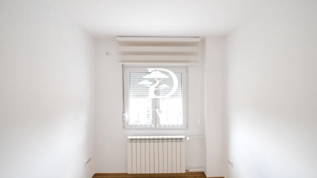Stan, Trosoban, Prodaja, 77m2, Novopazarska