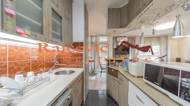 Stan, Trosoban, Prodaja, 77m2, Blok 30 (B92), Novi Beograd, Bulevar Zorana Djindjica