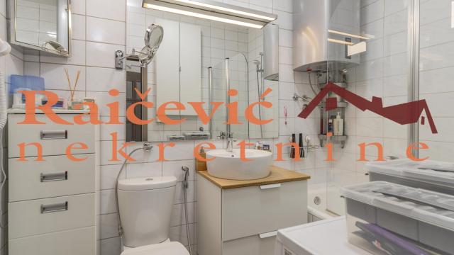 Stan, Trosoban, Prodaja, 77m2, Blok 30 (B92), Novi Beograd, Bulevar Zorana Djindjica