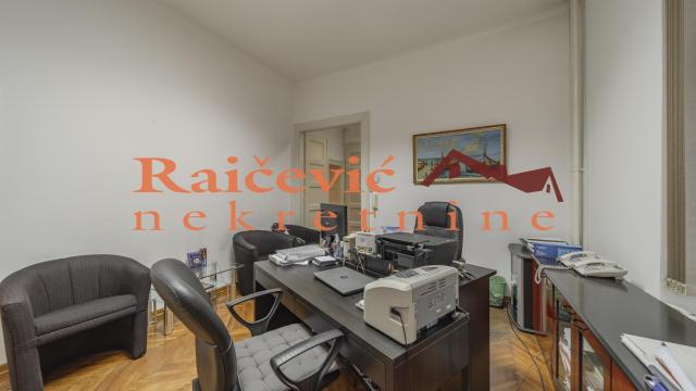 Stan, četvorosoban, Prodaja, 79m2, Cvetni trg, Vračar, Resavska