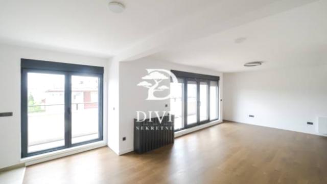 Stan, četvorosoban, Izdavanje, 110m2, Pukovnika Pejovića