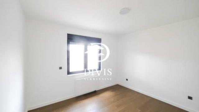 Stan, četvorosoban, Izdavanje, 110m2, Pukovnika Pejovića
