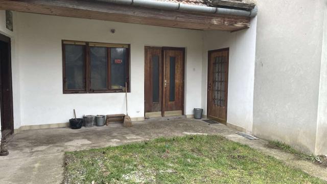 Kuća, Trosoban, Prodaja, 138m2, Bajski put