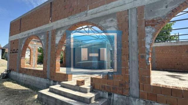Poslovni prostor, Prodaja, 900m2, Despotovac