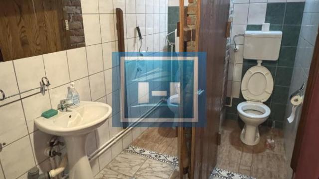 Poslovni prostor, Prodaja, 900m2, Despotovac