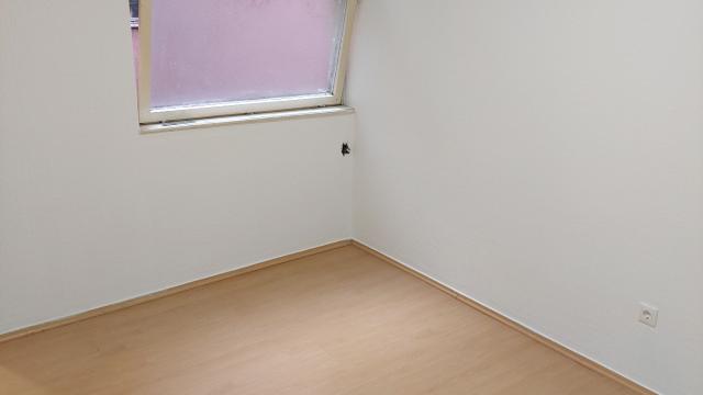 Stan, Trosoban, Prodaja, 62m2, Tabane, Gradska lokacija, Trosoban stan 62m2, 1. sprat - Tabane